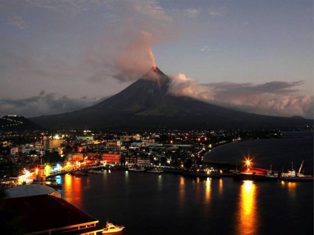 Mayon Volcano A Dangerous Beauty News From The Philippines