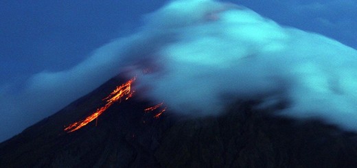 Mayon Volcano 2014-10-19