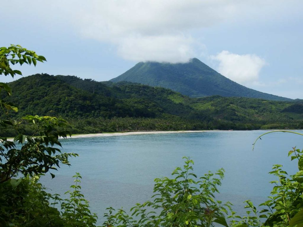 Camiguin - two islands: Camiguin de Babuyanes