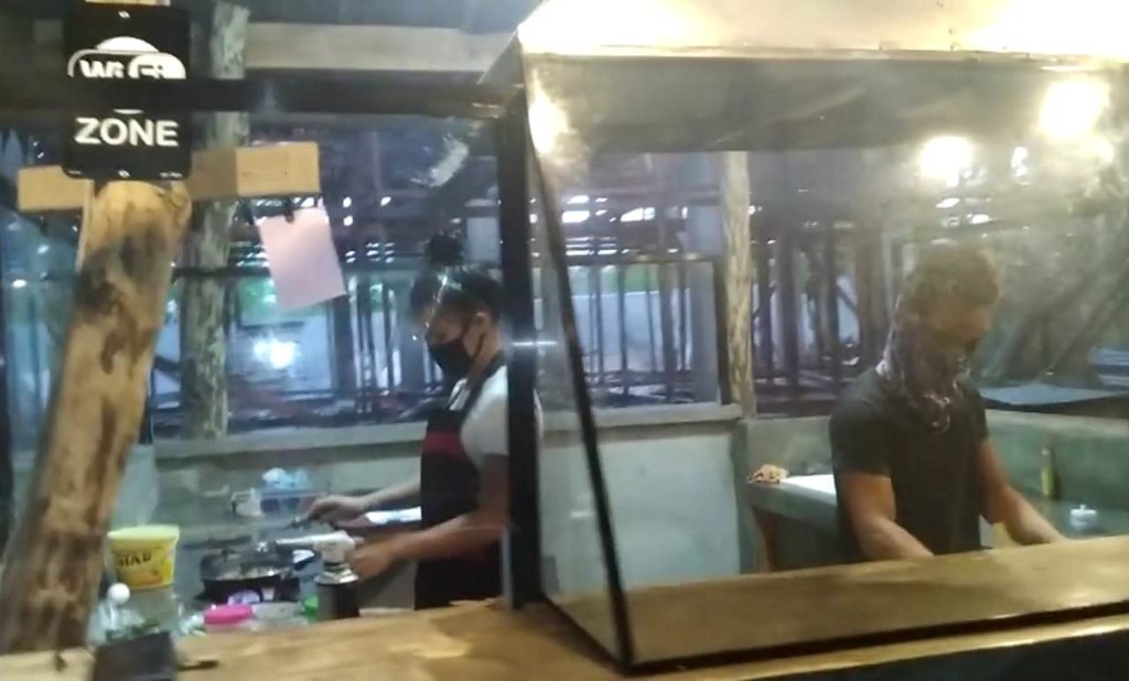 Bodega Bar & Grill -  BBQ Station