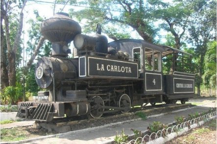 A museum locomotive at La Carlota
